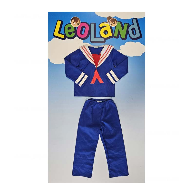 Tengeresz gyerek fiu farsangi jelmez kalappal